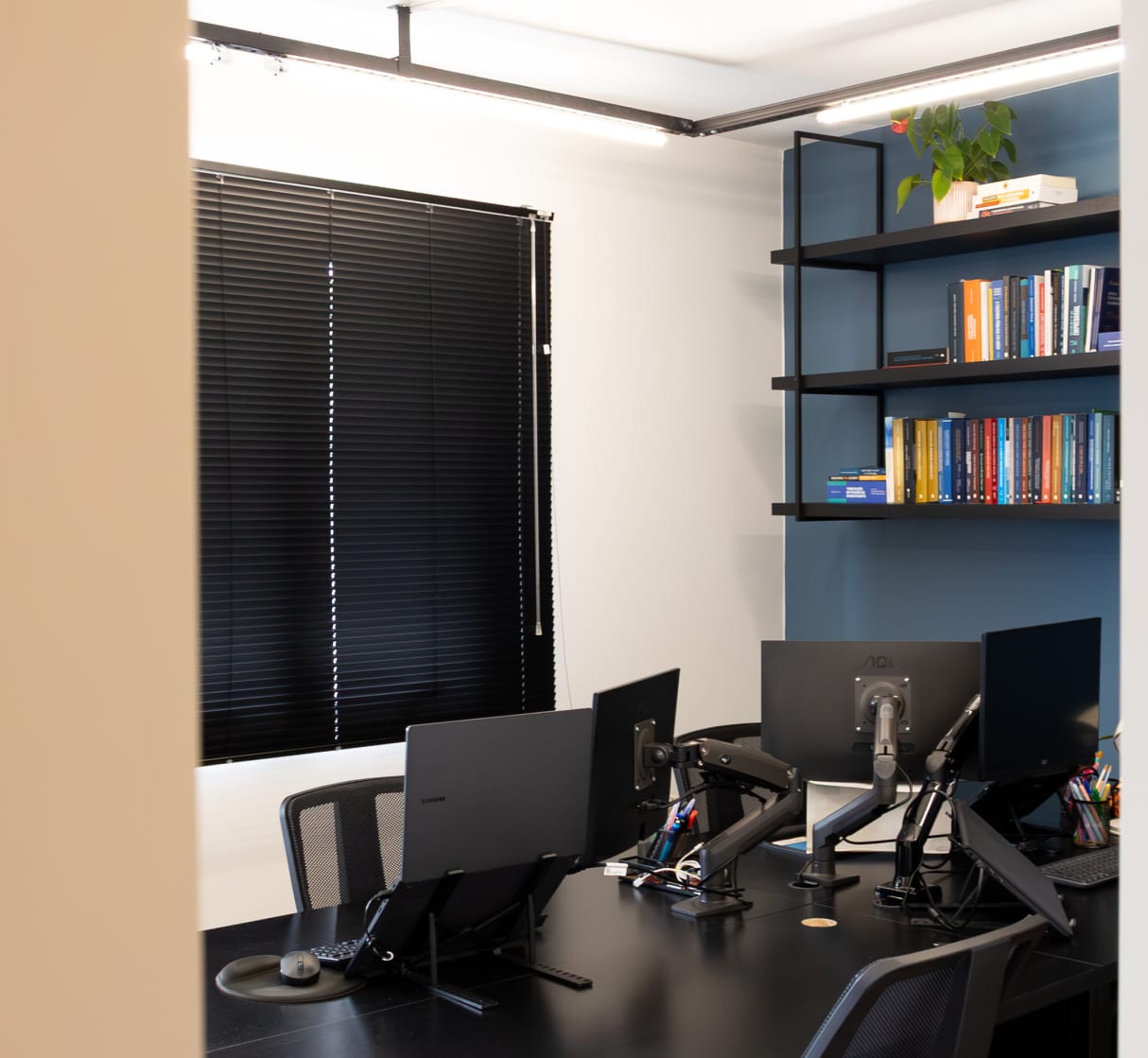 Sala de trabalho do escritório LRM